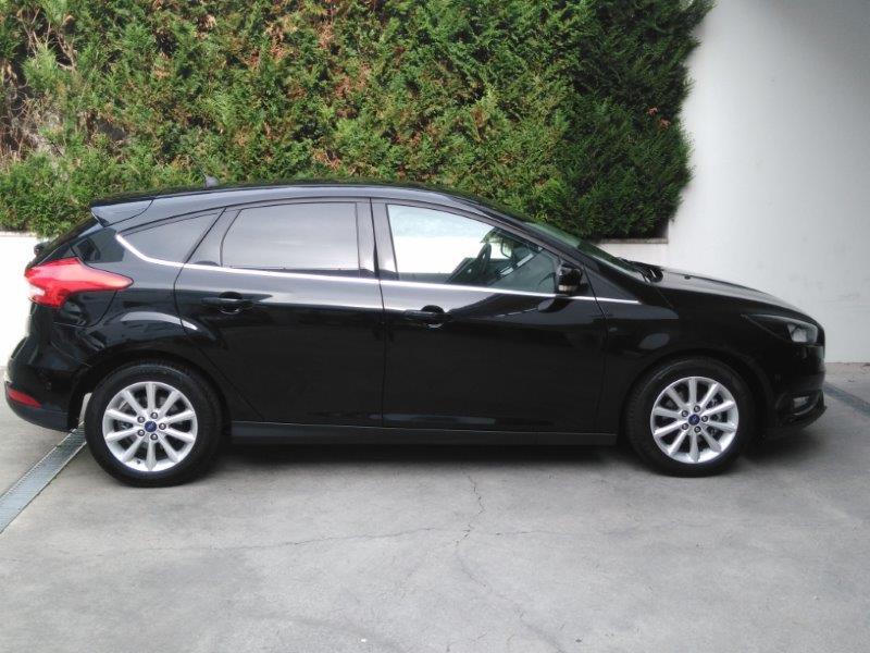 Ford Focus • 2016 • 23,414 km 3