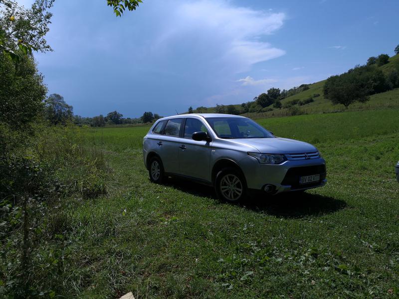 Mitsubishi Outlander • 2015 • 120,000 km 1