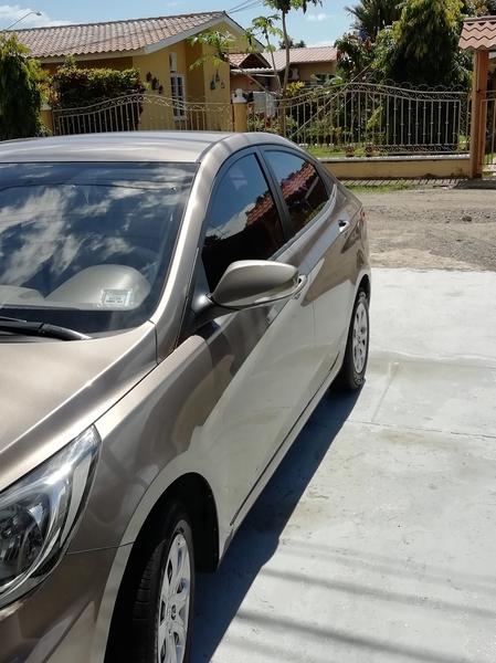 Hyundai Accent • 2011 • 170,000 km 1