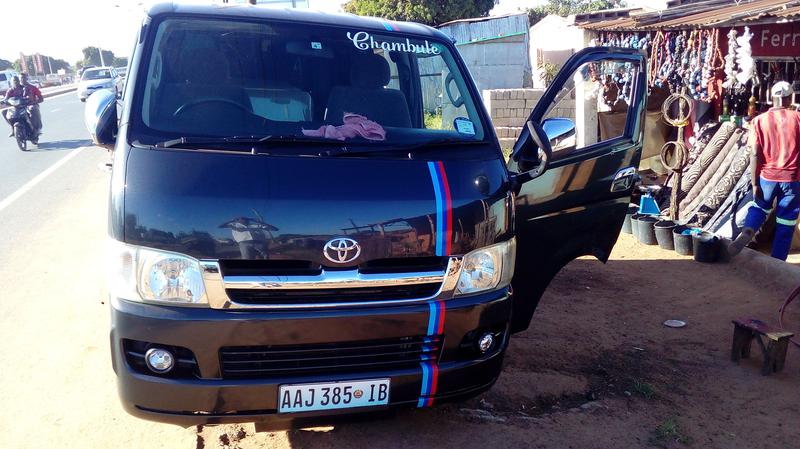 Toyota Hiace • 2005 • 299,000 km 4