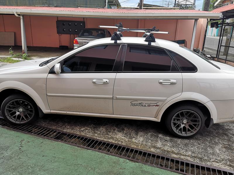 Chevrolet  • 2008 • 124,000 km 3