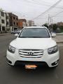 Hyundai Santa Fe • 2009 • 140,000 km 5