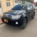 Toyota 4-Runner • 2011 • 84,000 km 1