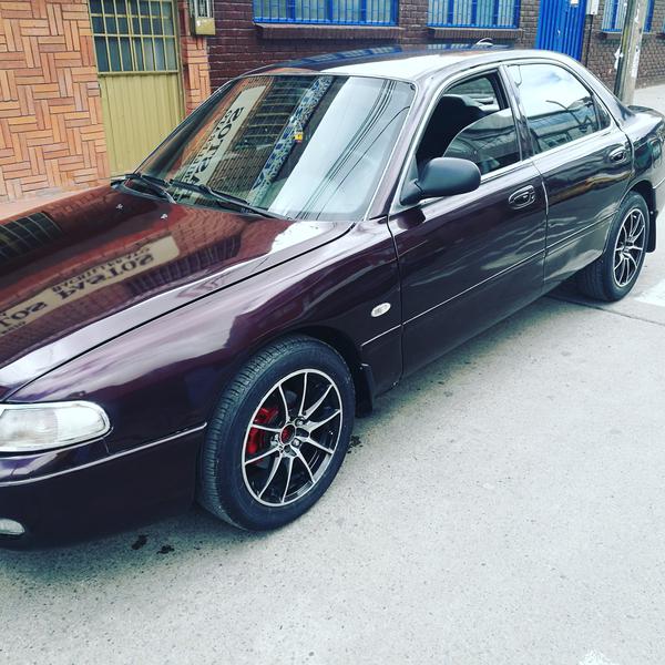 Mazda 323 • 1994 • 80,000 km 3