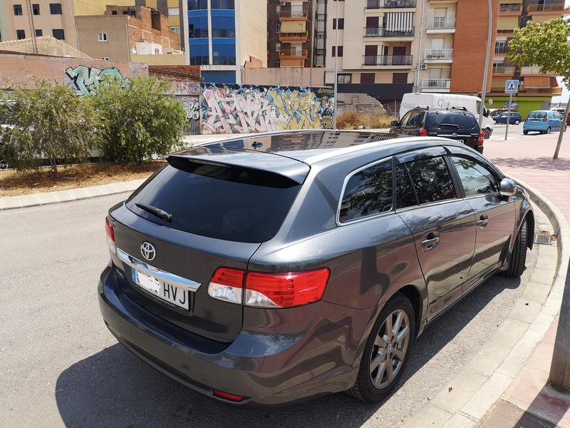 Toyota Avensis • 2014 • 203,004 km 3