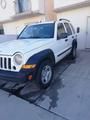Jeep Grand Cherokee • 2005 • 175,000 km 3