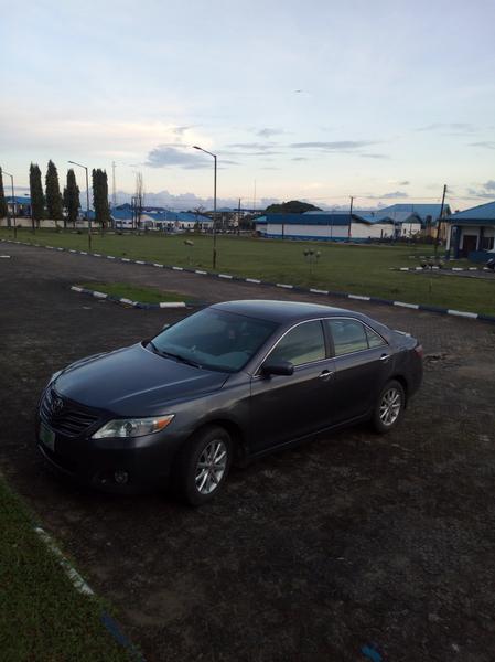 Toyota Camry • 2010 • 52,000 km 3