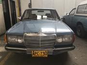 Mercedes-Benz 260 - 560 SE • 1983 • 180,000 km 1