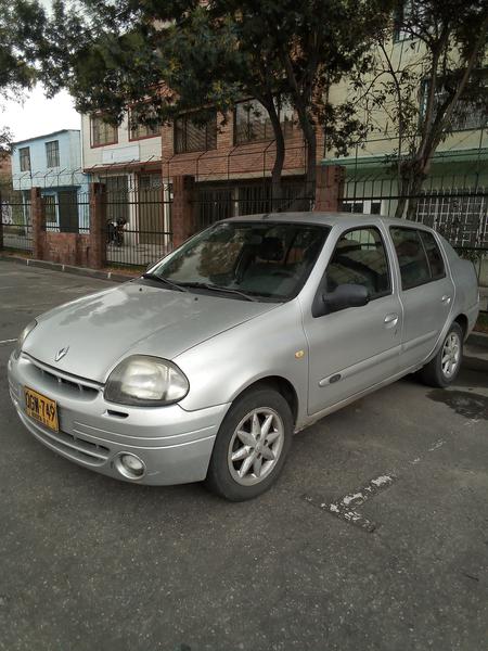 Renault Symbol • 2002 • 246,000 km 4