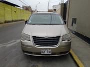Chrysler Town & Country • 2008 • 80,000 km 3