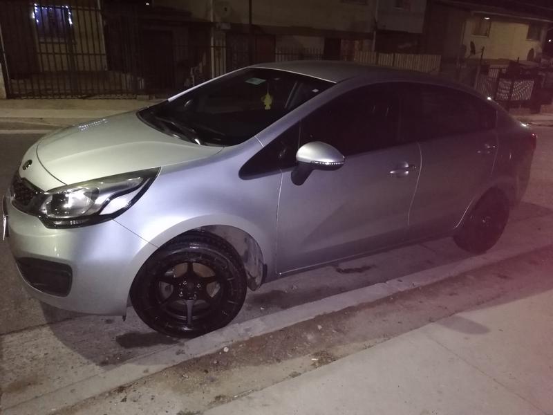 Kia Rio • 2014 • 200,000 km 1
