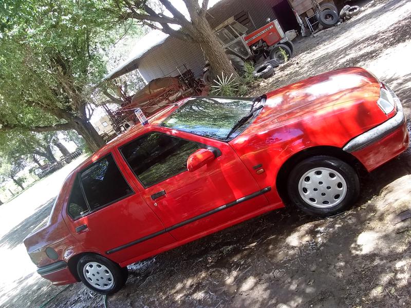 Renault 10 • 1993 • 233,000 km 2