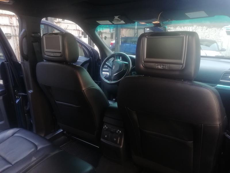 Ford Explorer • 2017 • 14,000 km 4