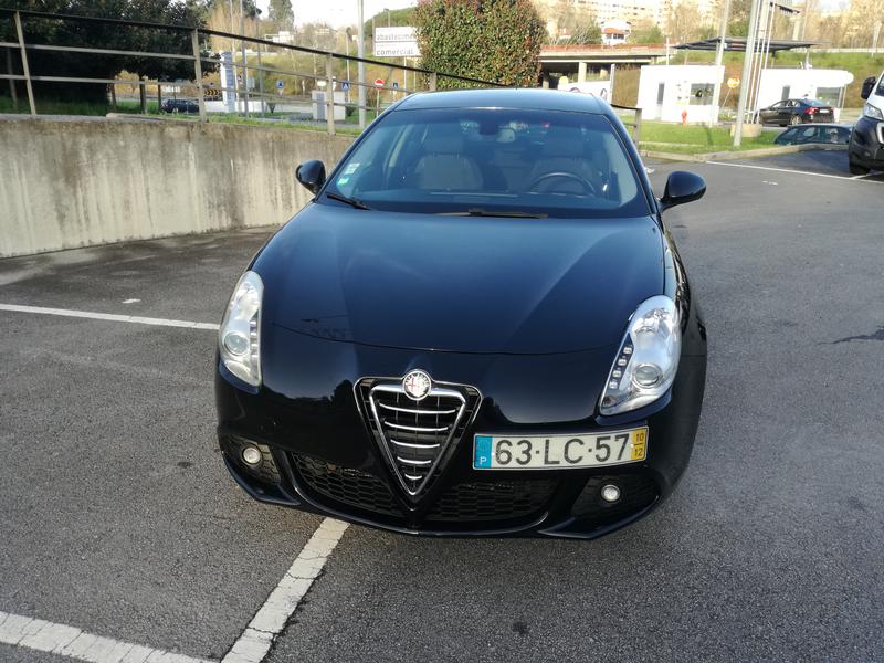 Alfa Romeo Giulietta • 2010 • 120,000 km 10
