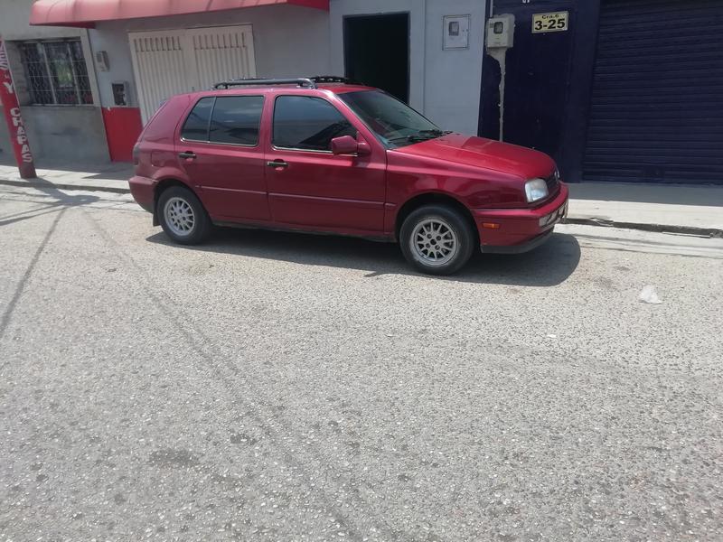 Volkswagen Golf • 1994 • 180,000 km 1