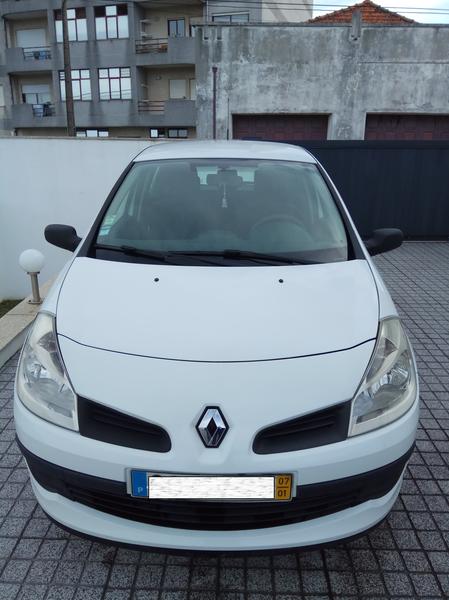 Renault Clio • 2007 • 164,000 km 4