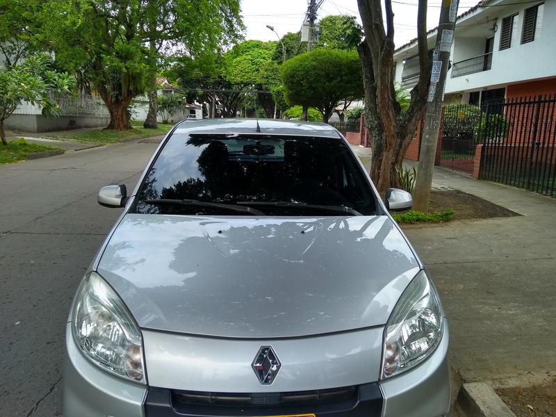 Renault Sandero • 2014 • 95 km 8