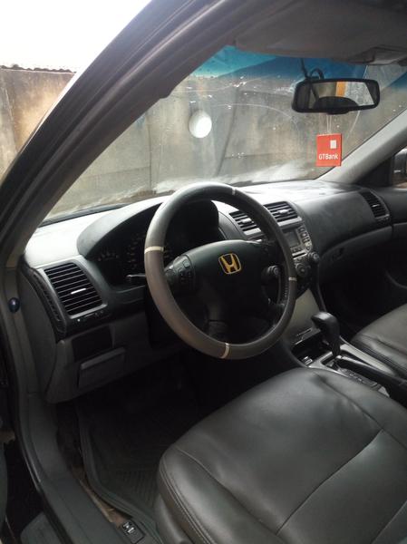 Honda Accord • 2006 • 197,300 km 8