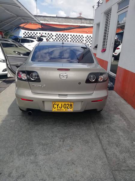 Mazda 3 • 2008 • 119,000 km 4