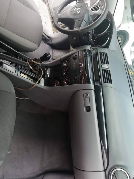 Mazda 3 • 2008 • 119,000 km 5