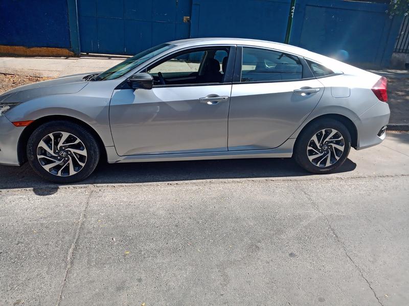 Honda Civic • 2018 • 36,000 km 1