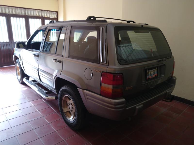 Jeep Grand Cherokee • 1998 • 386,229 km 3