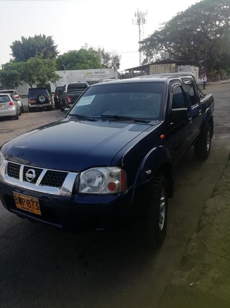 Nissan Frontier • 2006 • 218,000 km 2