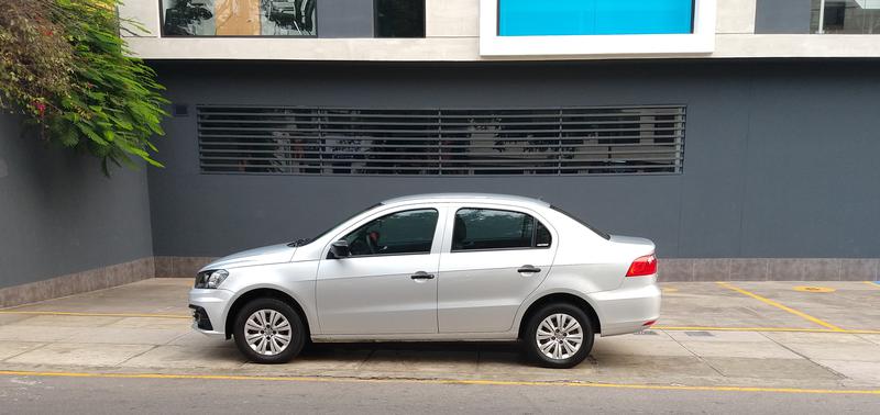 Volkswagen Gol • 2017 • 16,400 km 12