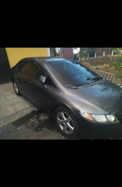 Honda Civic • 2009 • 298,935 km 4