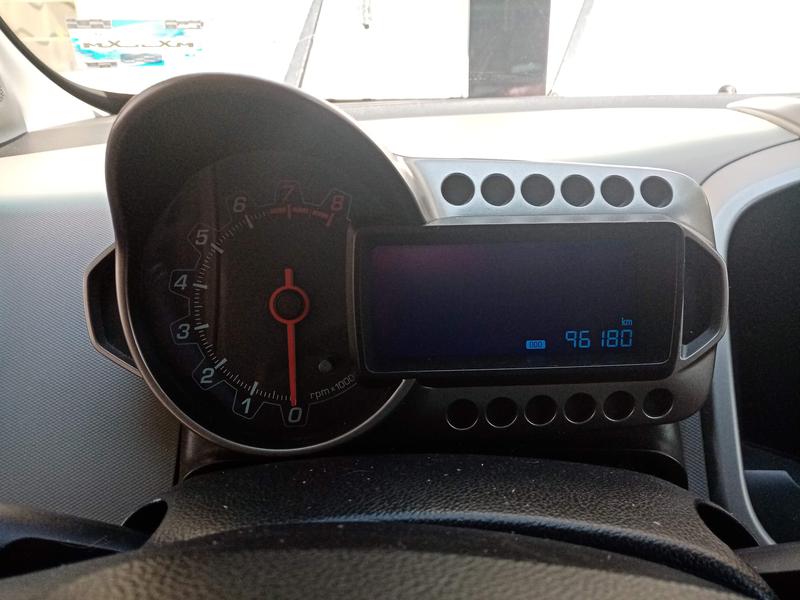 Chevrolet Sonic • 2012 • 98,000 km 3