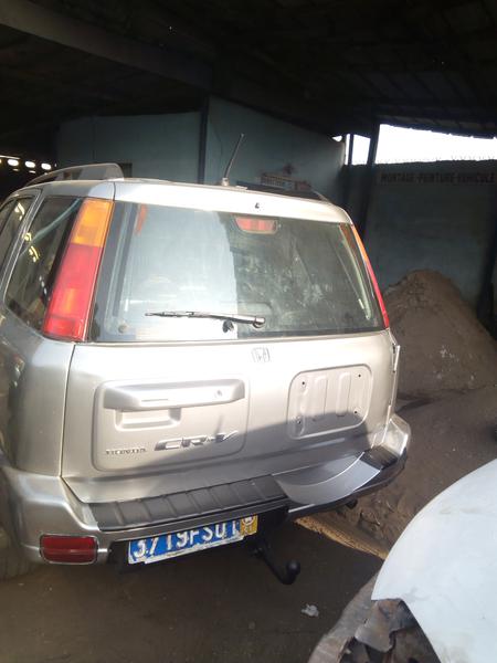 Honda CR-V • 2002 • 235,000 km 5
