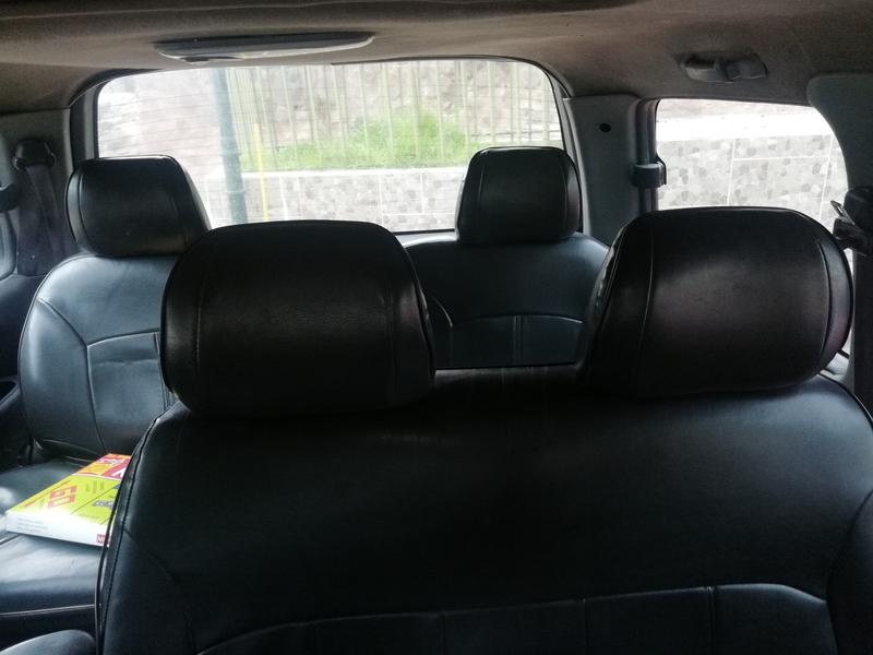 Hyundai H1 Van • 2003 • 180,000 km 4