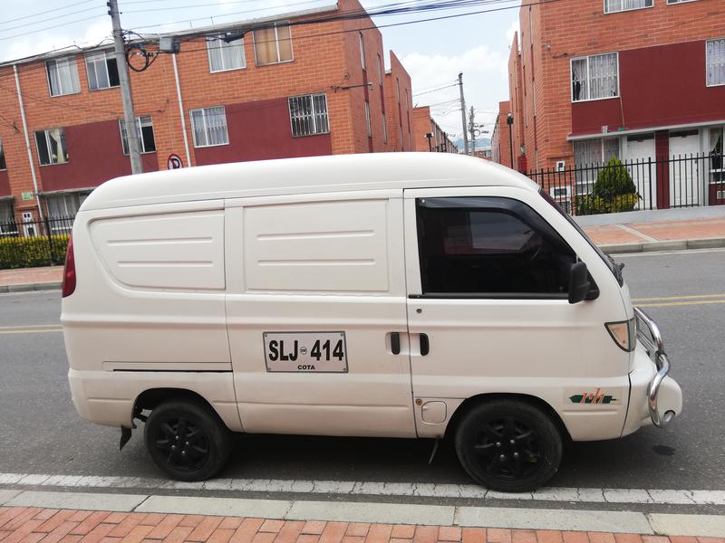 Asia Rocsta • 2008 • 76,000 km 2