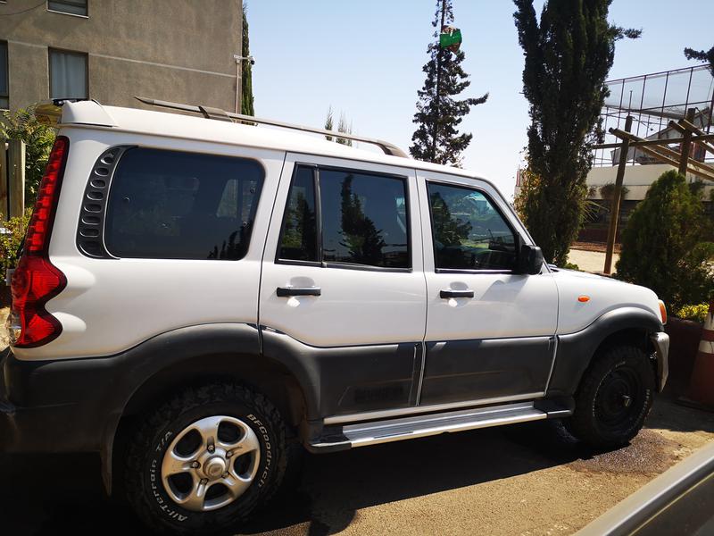 Mahindra Scorpio • 2011 • 62,302 km 3