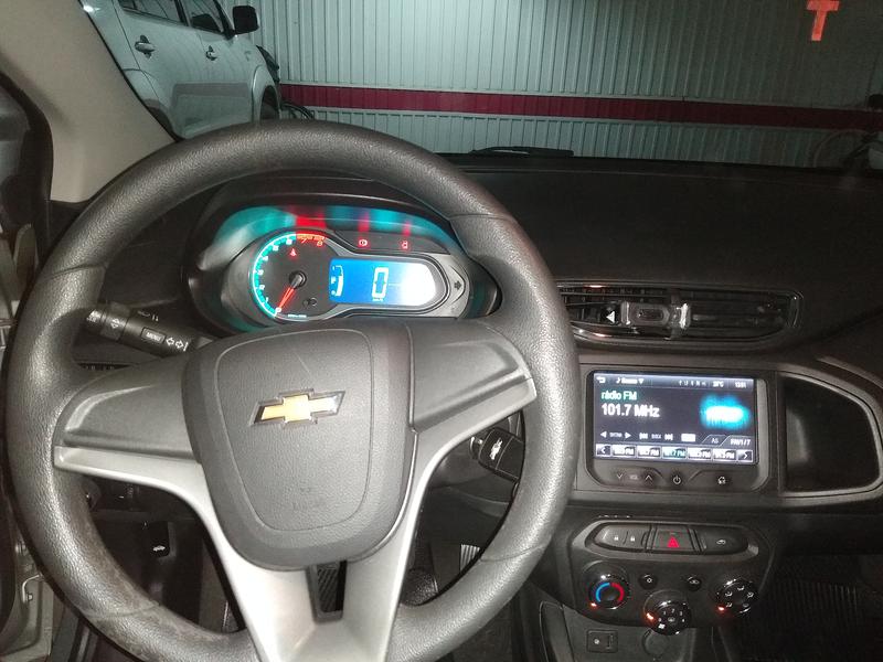 Chevrolet Onix • 2015 • 65,000 km 2