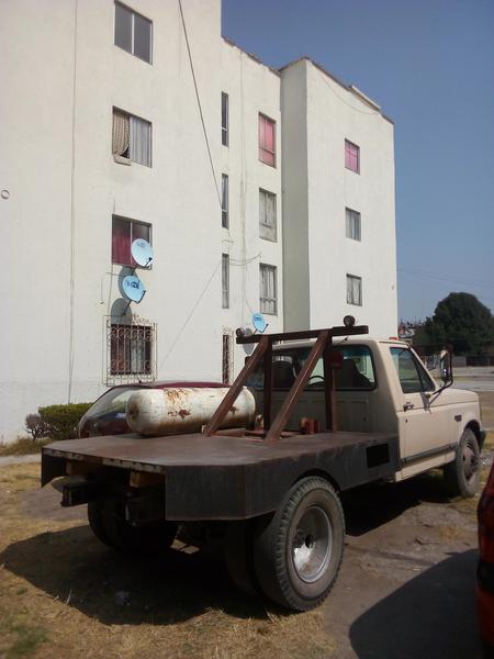 Ford 350 • 1994 • 139,000 km 1