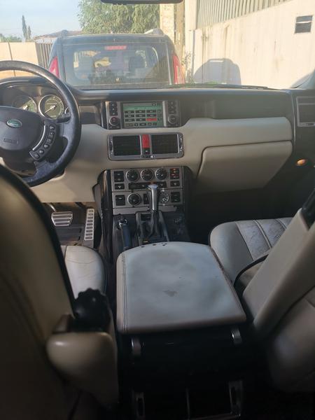 Land Rover Range Rover • 2006 • 196,000 km 5