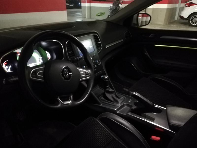 Renault Mégane • 2016 • 80,000 km 6