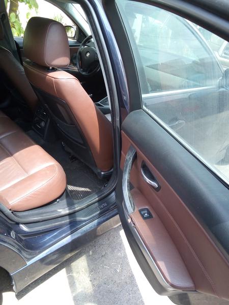 BMW i3 • 2008 • 140,000 km 2