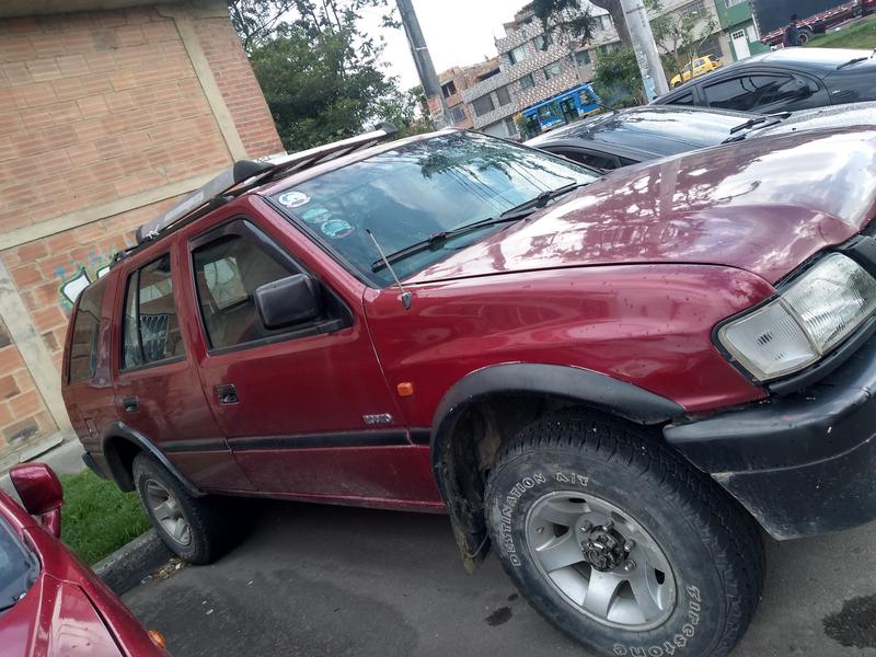 Chevrolet Luv • 1998 • 2,500 km 2