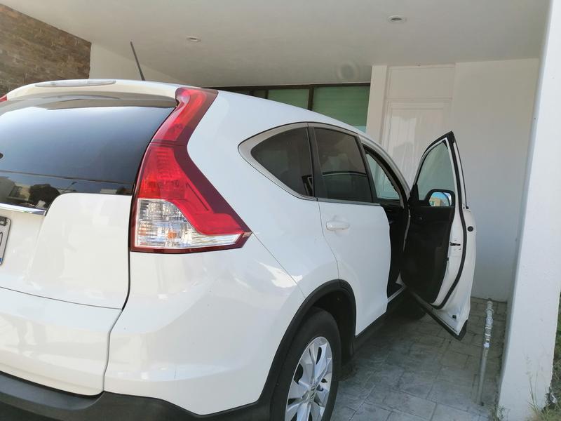 Honda CR-V • 2014 • 85,000 km 4