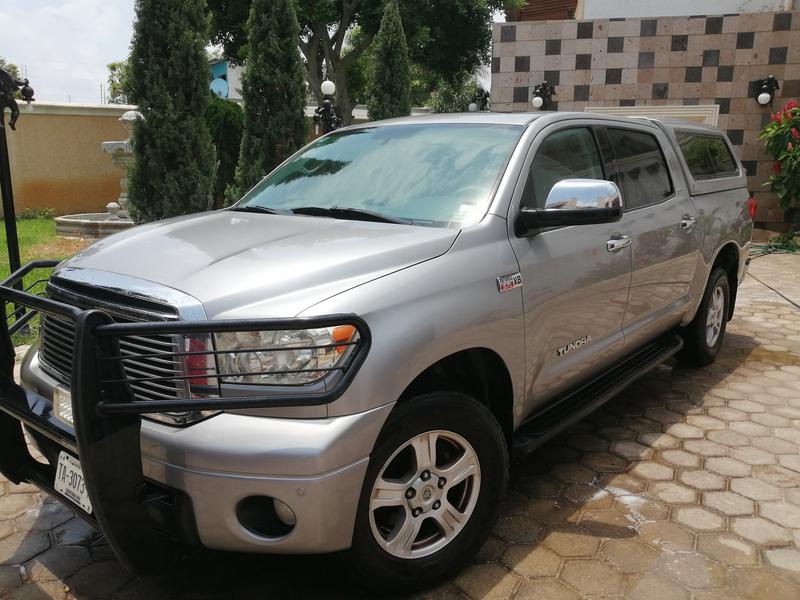 Toyota Tundra • 2010 • 230,000 km 4