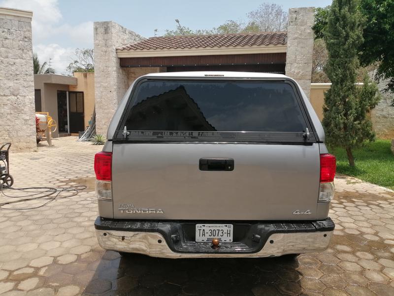 Toyota Tundra • 2010 • 230,000 km 2