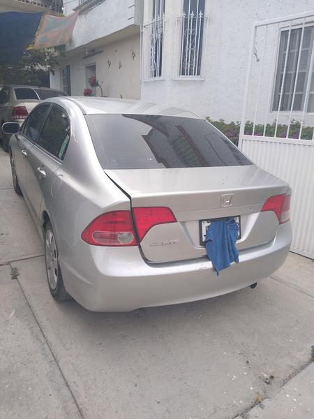 Honda Civic • 2006 • 90 km 4