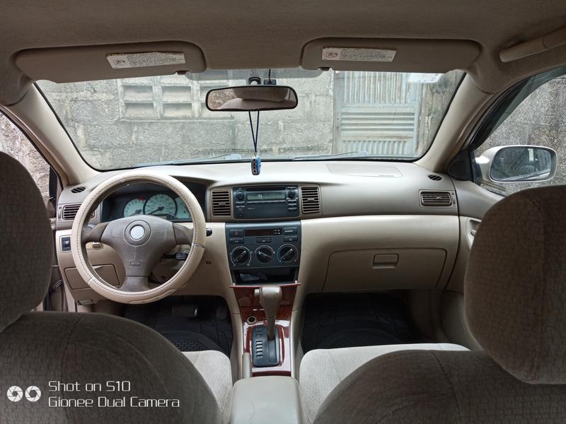 Toyota Corolla • 2004 • 194,109 km 4