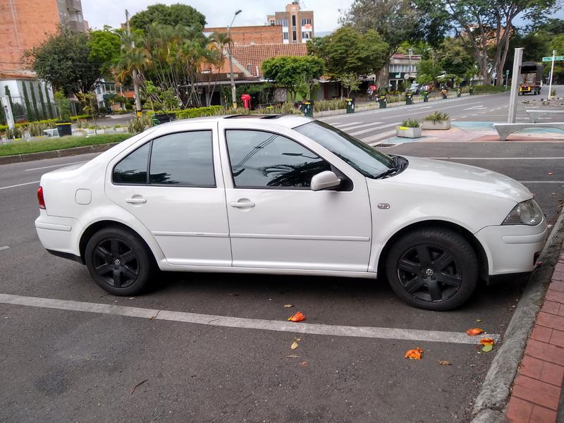 Volkswagen Jetta • 2012 • 107,234 km 5