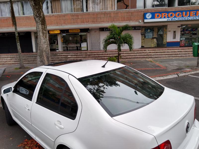 Volkswagen Jetta • 2012 • 107,234 km 2