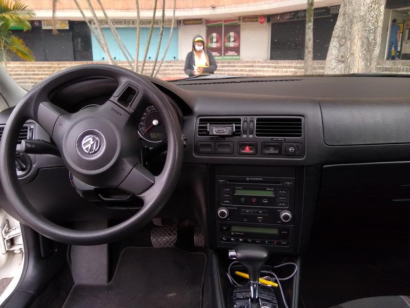 Volkswagen Jetta • 2012 • 107,234 km 11