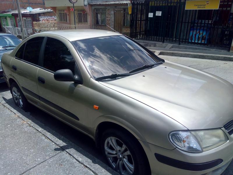 Nissan Almera • 2003 • 116,000 km 1