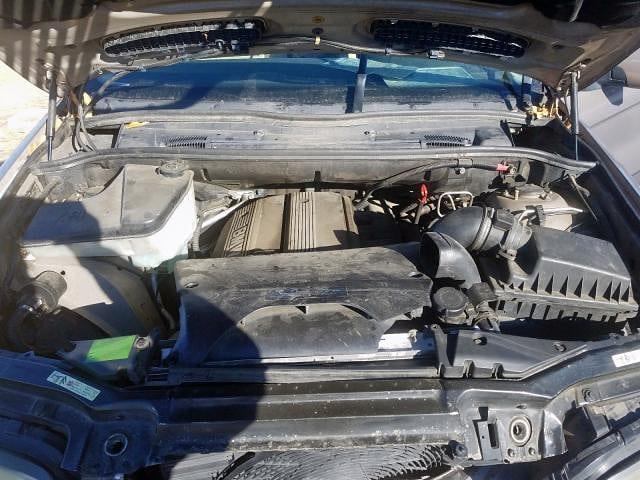 BMW X5 • 2004 • 87,320 km 10